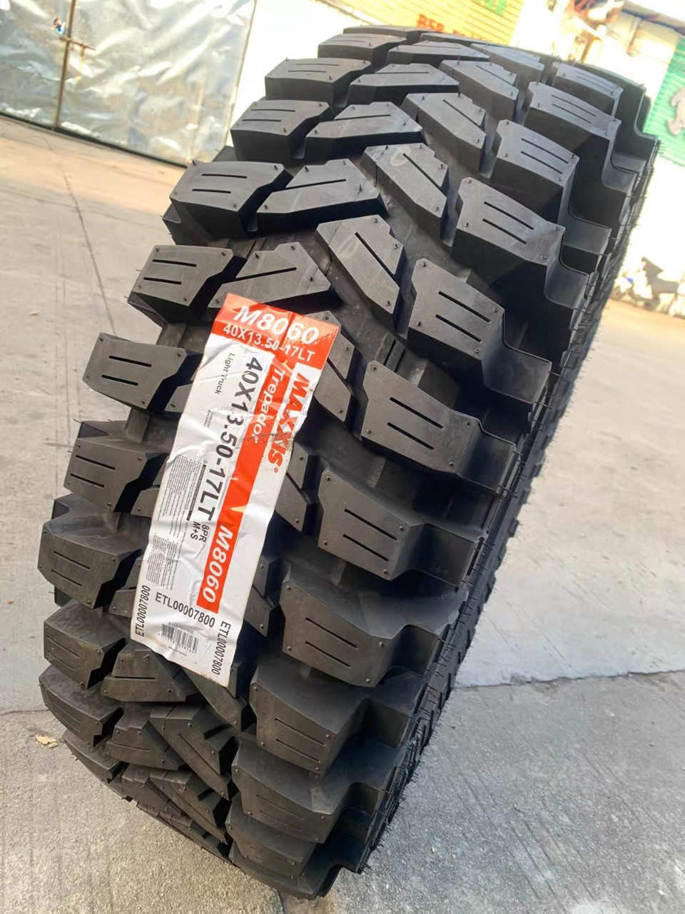Internet Celebrity Majis 8060Mt Mud Terrain Off-Road Tire for Competitive Rock Climbing 35 37 40/12.5 13.5R17At