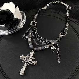 y2k暗黑十字架玫瑰流苏项链小众设计天然石黑色闪光石串珠锁骨链
