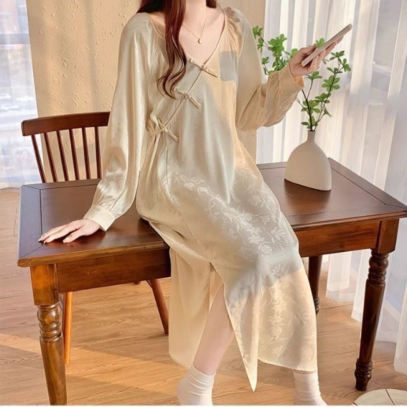 女性のための新しい中国風のナイトガウン 2025 春と夏のパジャマ中国風の漢服のレトロなホーム服はチャイナ ドレスの外で着用できます|undefined