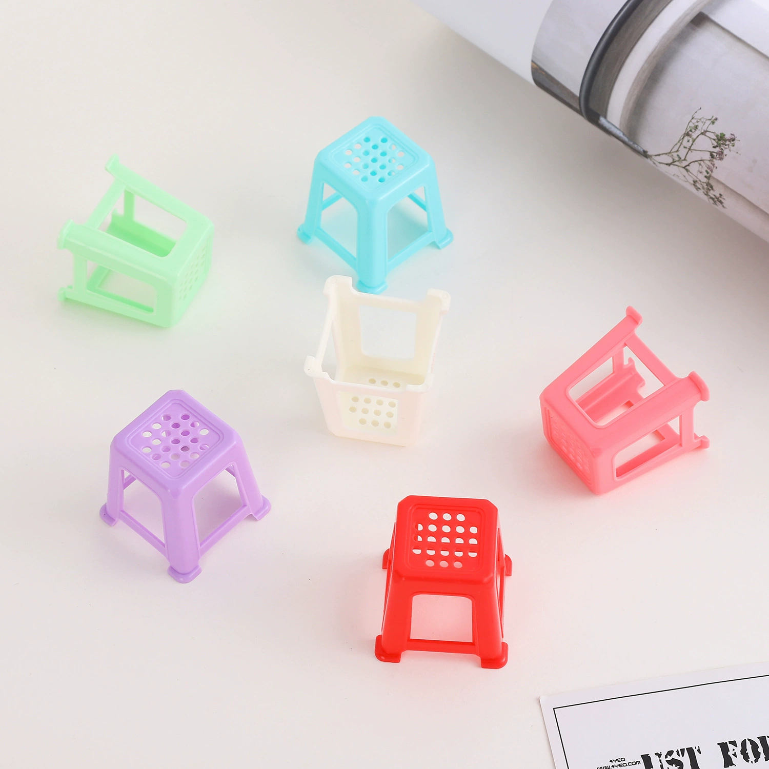 Small realistic plastic minifigures, family toy