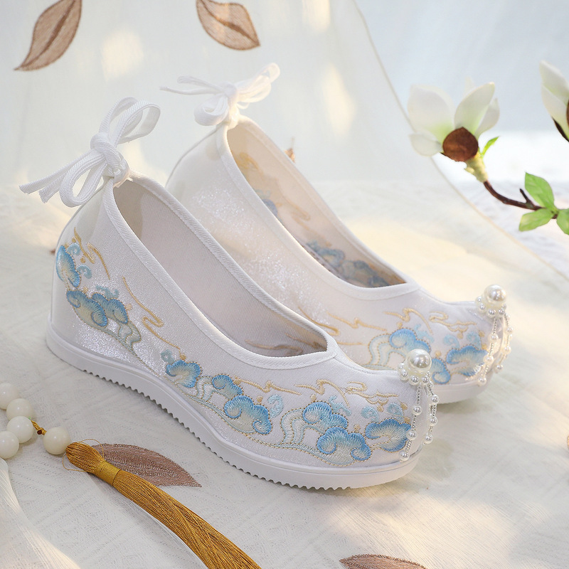 Xiangyun Hanfu Shoes Female Students Antique Embroidered Shoes Women's Matching Hanfu Inner Height Increasing Antique Shoes Han Element Cloth Shoes Xiangyun Hanfu Shoes Female Students Antique Embroidered Shoes Women's Matching Hanfu Inner Height Increasing Antique Shoes Han Element Cloth Shoes