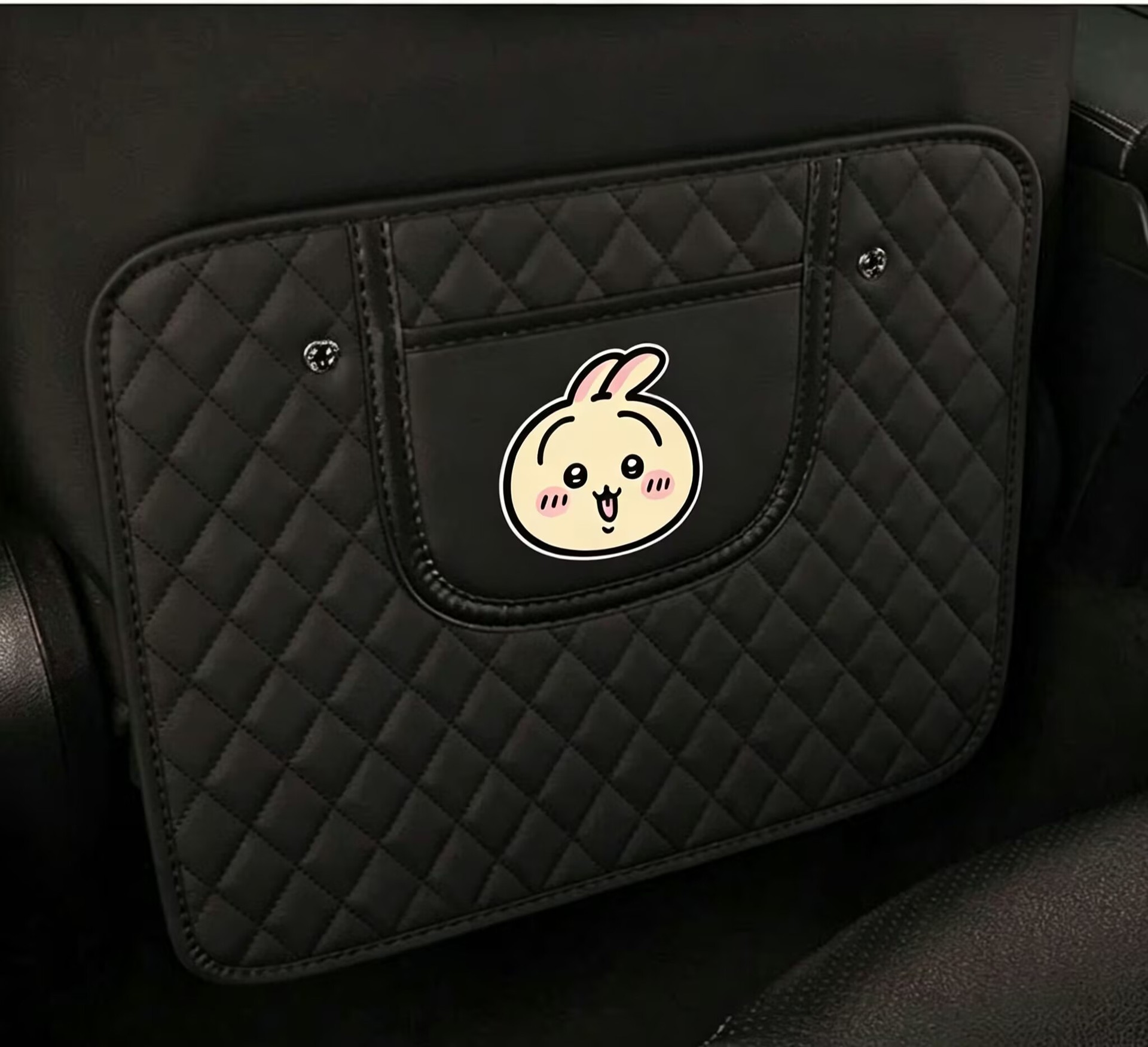 Car seat back anti-kick pad for children, rear seat anti-kick pad, Chiikawa cartoon cute Usagi seat anti-stain pad