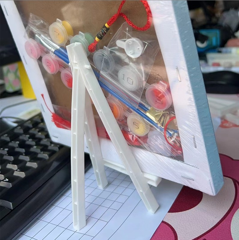 Small plastic easel