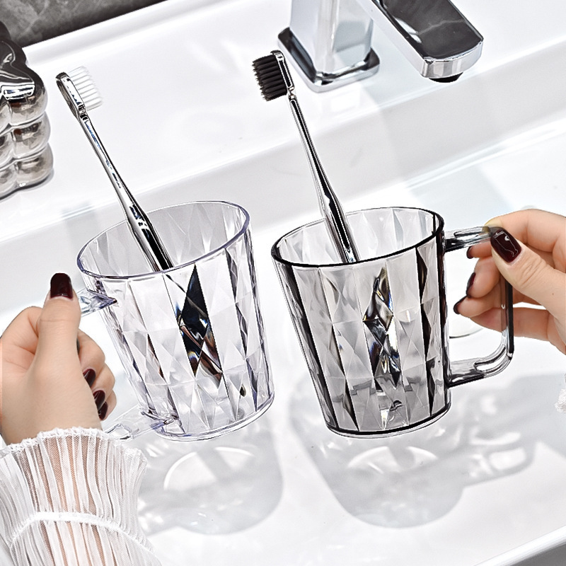 Transparent Light Luxury Gargle Cup with Handle Anti-abrasion and Drop-resistant Student Dormitory Gargle Cup Couple Toothbrush Cup Transparent Light Luxury Gargle Cup with Handle Anti-abrasion and Drop-resistant Student Dormitory Gargle Cup Couple Toothbrush Cup