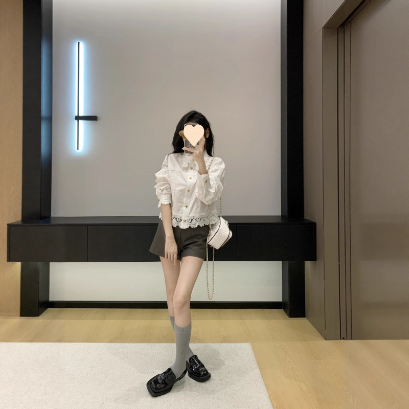 ce5ss秋冬新款搭配蕾丝花边金属扣可甜可盐休闲白色衬衫|undefined