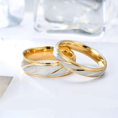 Eurasian Titanium Steel Couple's Ring with Flower Pattern Stripes 18K Interlock Gold Stainless Steel Band Ring Accessory Wholesale