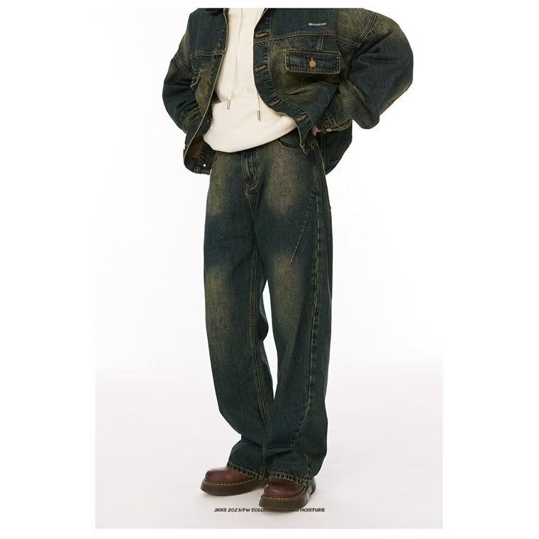 Washed blue jeans, high street style, loose fitting wide leg pants, retro American style, versatile trend_voghion.com