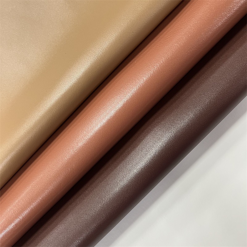 现货供应 头层牛皮粒面纳帕真皮 napa纹黄牛皮服装箱包皮料