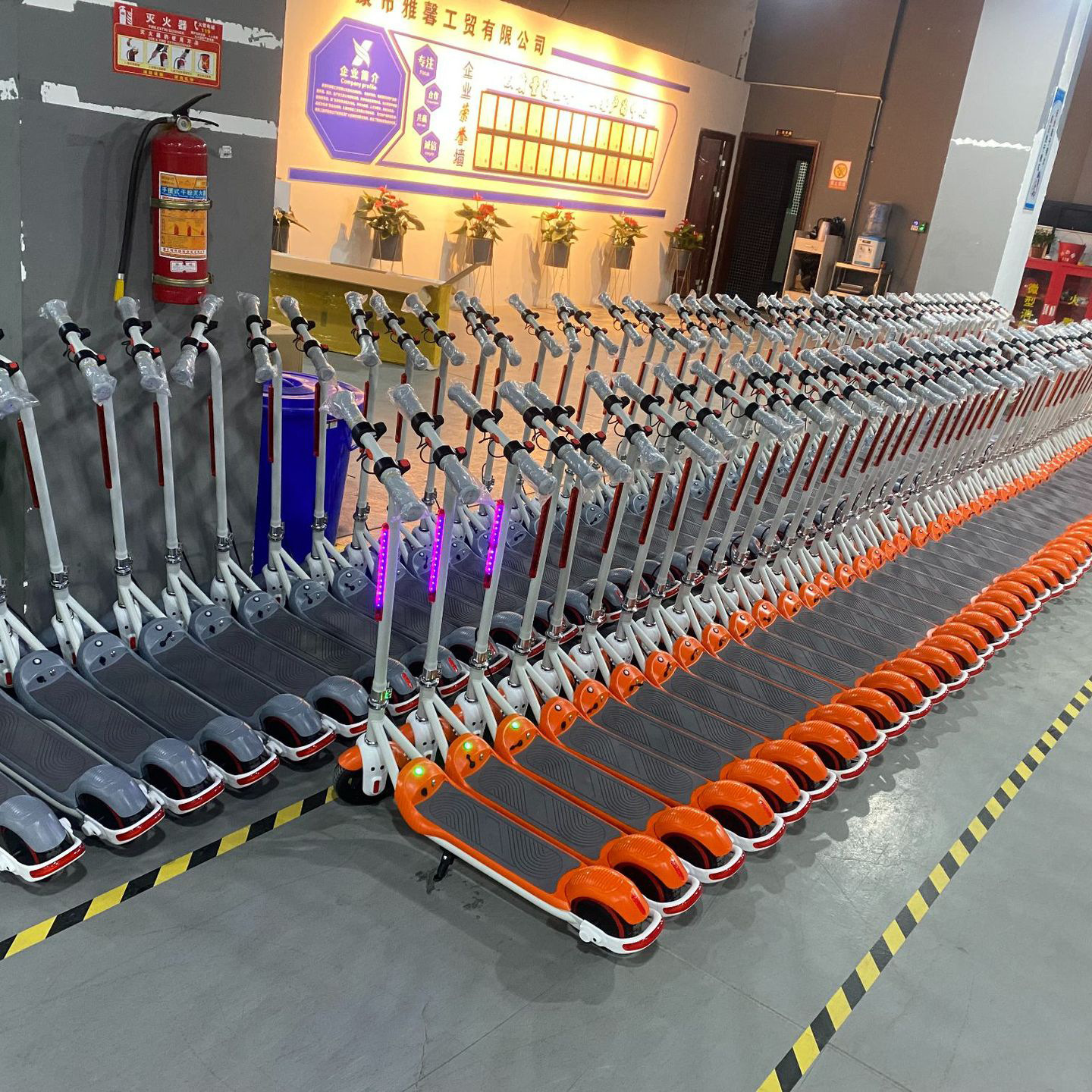 NUEVO Scooter eléctrico 2023 superventas de 6,5 pulgadas coche eléctrico para niños adolescentes Scooter