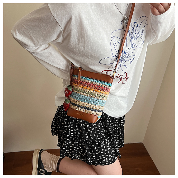 In the summer of 2025, there are new fashionable and fresh woven handbags, bucket bags, shoulder bags, underarm bags and women's bags undefined