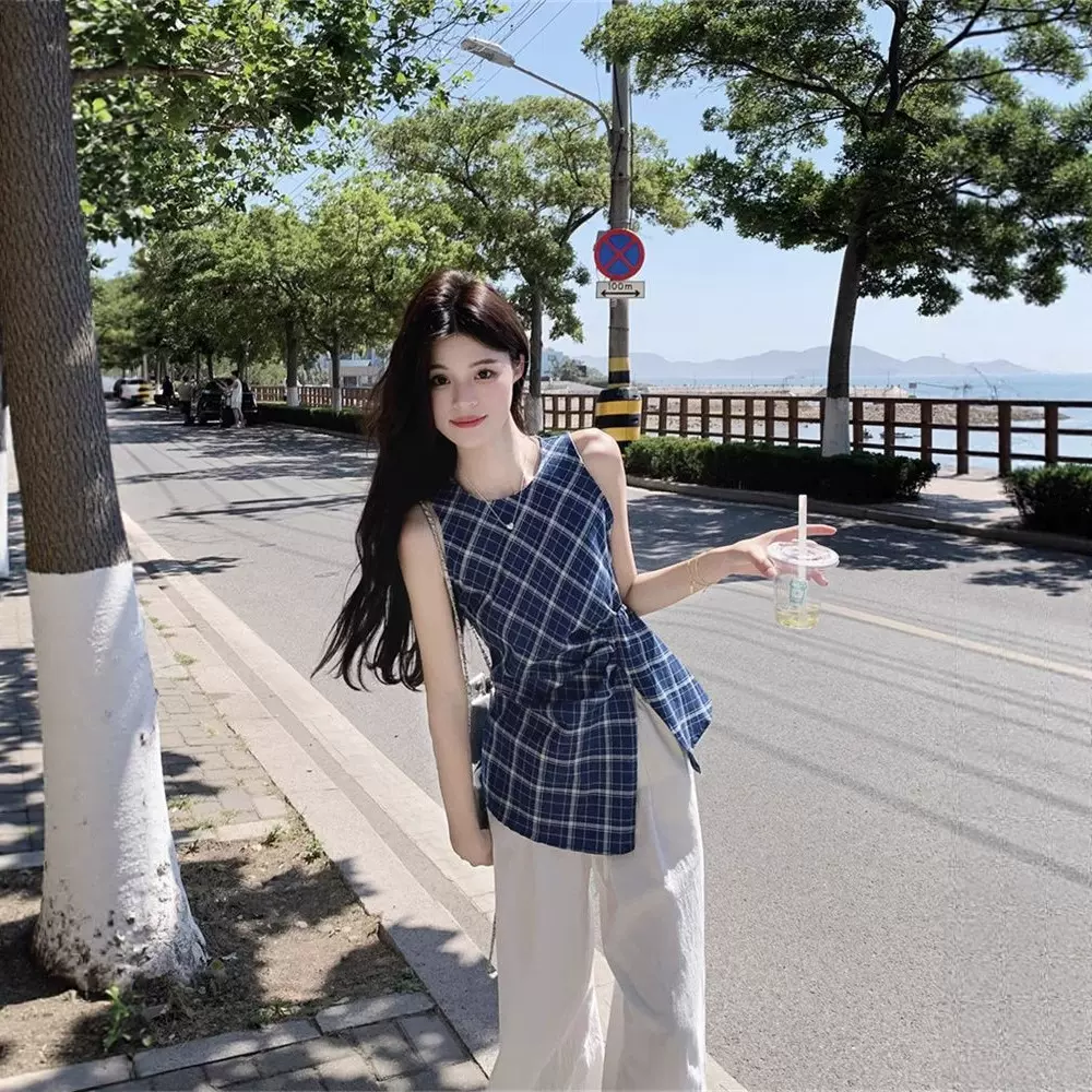 法式别致复古格纹掐腰上衣女夏季新款高级感小众设计无袖背心小衫