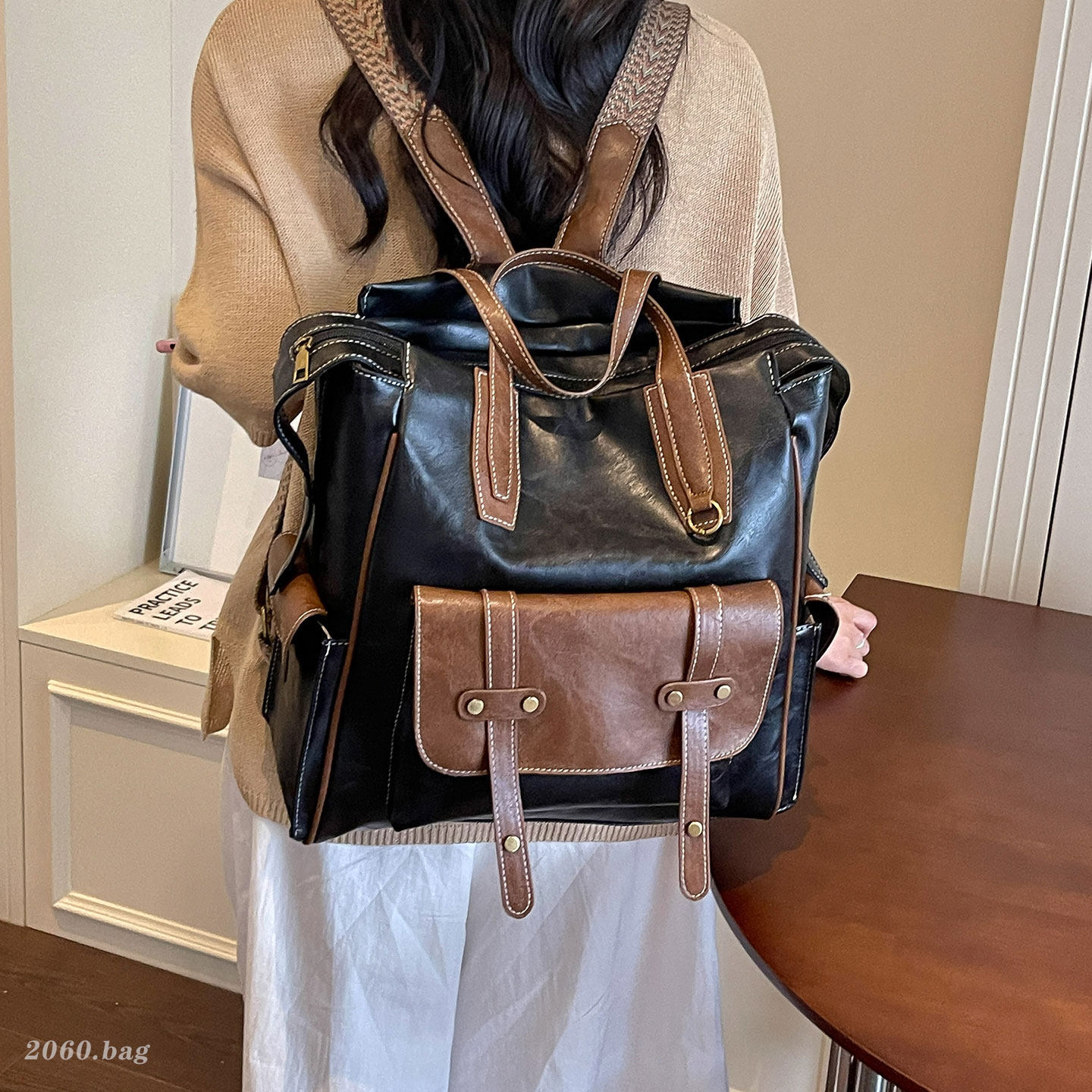 2026 verano nuevo bolso de mujer de gran capacidad bolso universitario de mujer mochila retro mochila de viaje universal