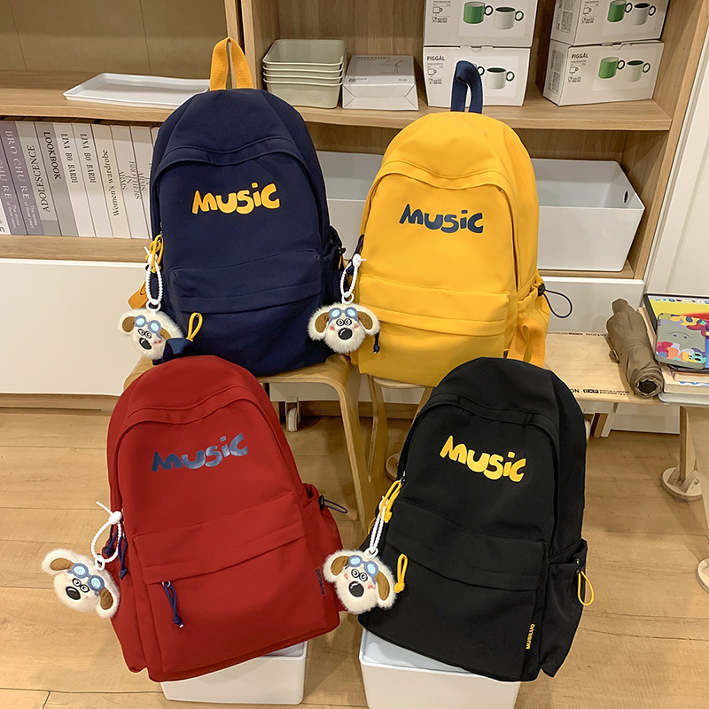 かばん女子中学校高校の学生の授業通勤リュックサックは簡単で大容量の百高顔の値が軽いリュックサックです。|undefined