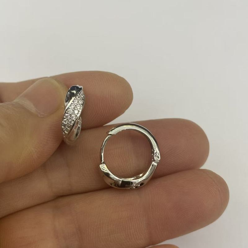 Xuping nicho de moda diseño retro aleación de cobre galvanizado 18k color artificial gemas temperamento pendientes de orejas