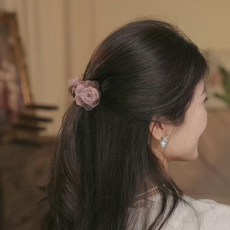 玫瑰之恋发夹女2025新款甜美风花朵抓夹优雅气质鲨鱼夹头饰