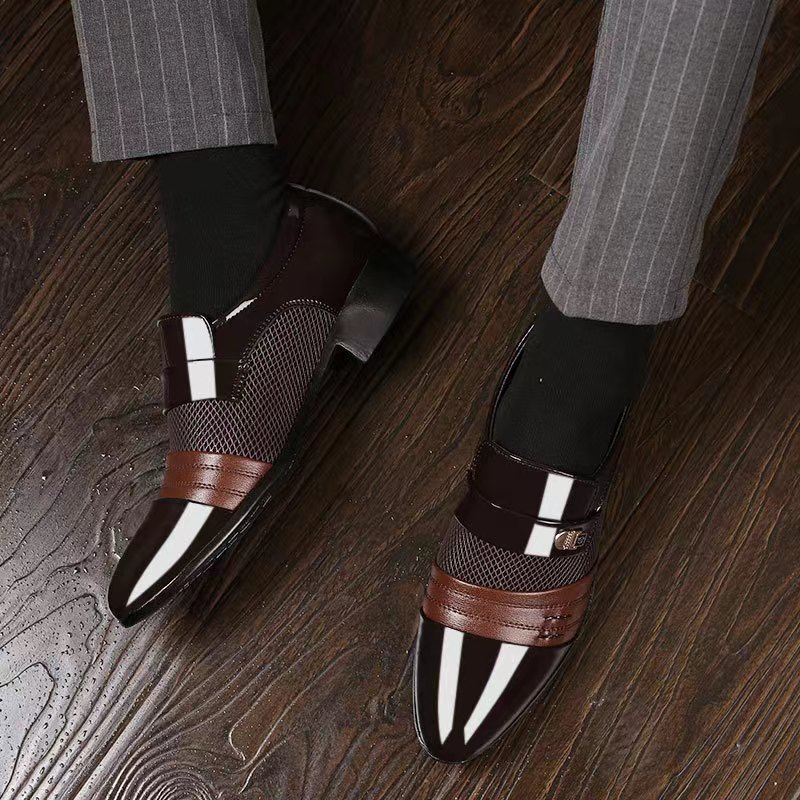 Nuevos zapatos de hombre transfronterizos personalizados, zapatos de cuero brillantes, zapatos casuales de hombre, zapatos formales de negocios, zapatos de espejo de gran tamaño