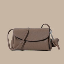 �p�ݟ��NŮ��С���֙C���ٴ�r��Ůʿ�OӋ��С����Ƥ����б���Ů