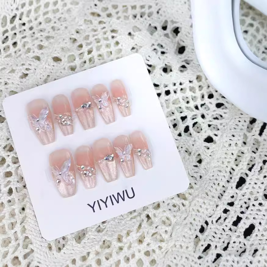 Yiyi Dance Moonlight Silver Butterfly-Armadura de vestir hecha a mano Verano Mirror Moon Dream Butterfly Armadura de vestir Parche de uñas terminado