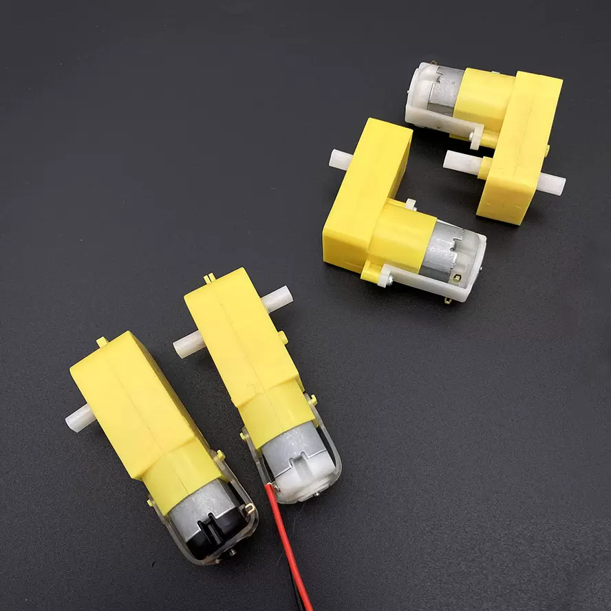 130DC3-6v减速马达齿轮箱塑胶齿轮箱碳刷大扭力电动齿轮传动箱