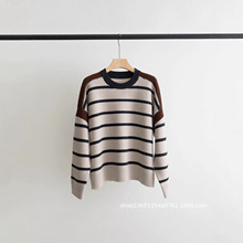BC条纹系列款圆领套头针织衫间色谷波织法落肩袖羊毛羊绒混纺毛衣