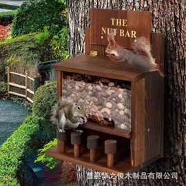 户外松鼠喂食器庭院公园松鼠野餐桌悬挂式宠物喂食器仓鼠窝鸟站台