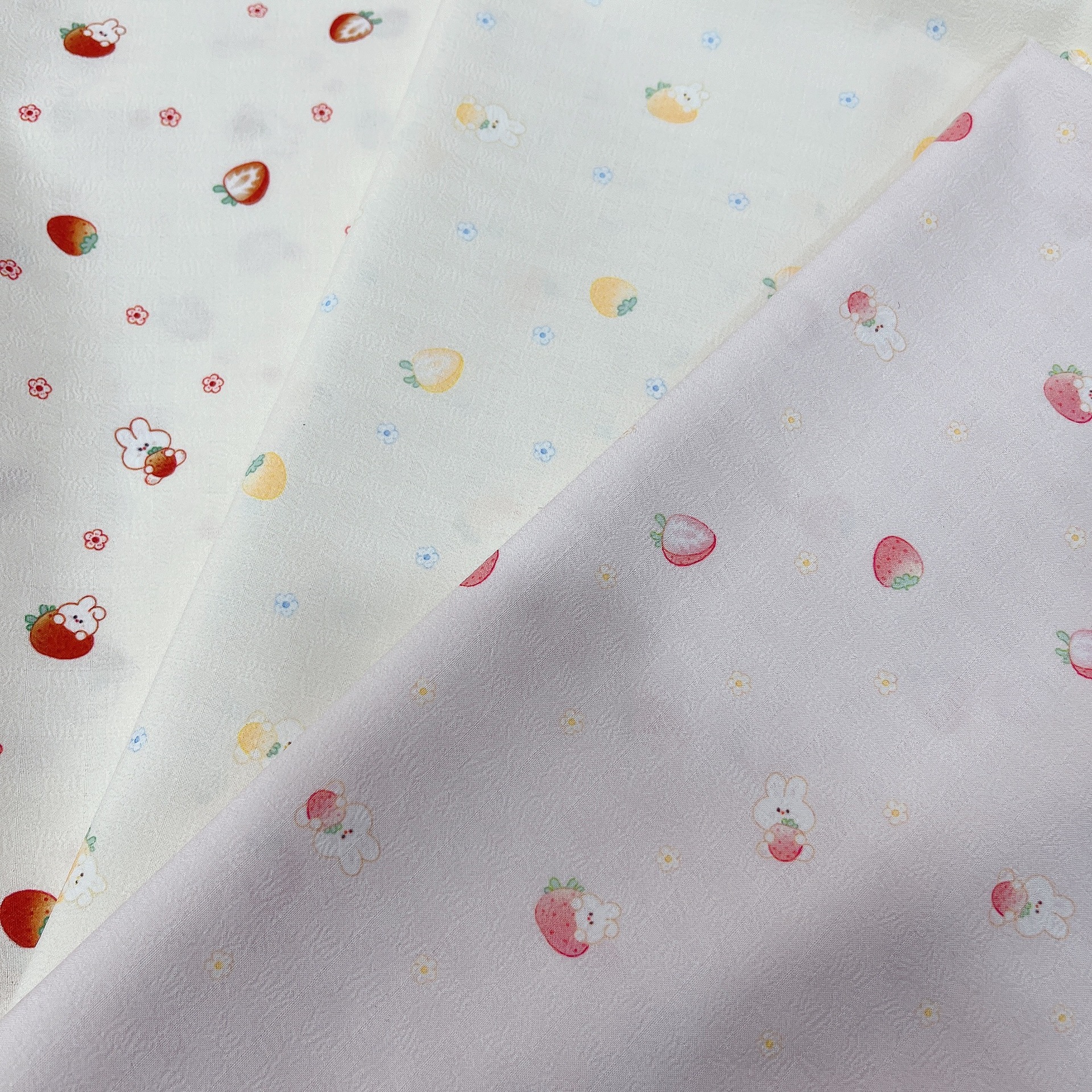 数码暗格系草莓兔可爱日韩男女童帽子睡衣连衣裙爬服手工DIY面料