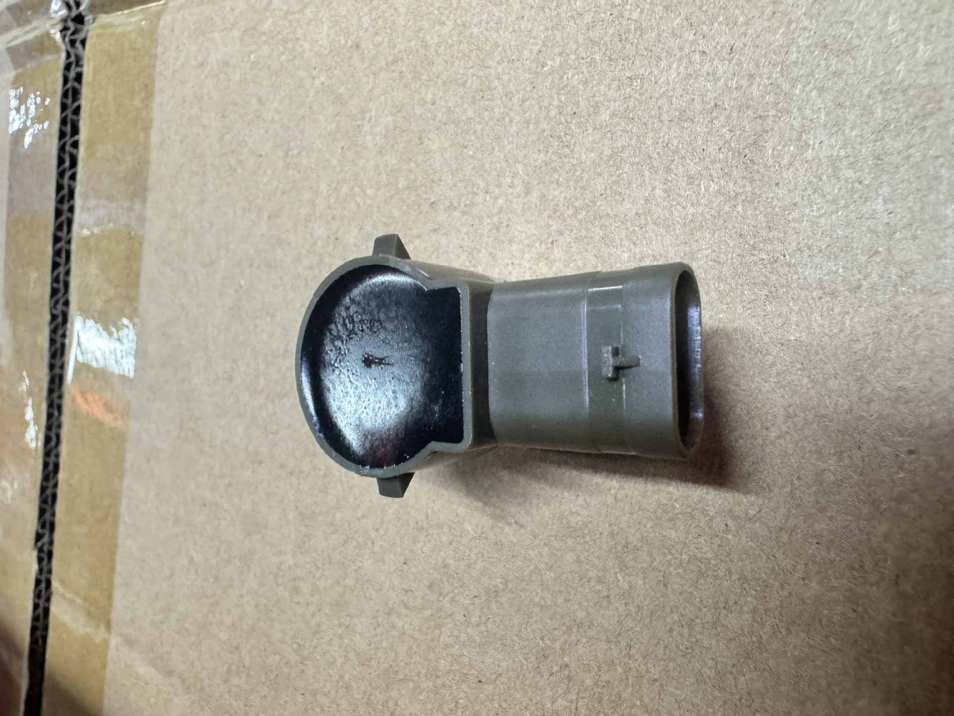 Suitable for Tesla reverse radar sensor Model 3/Y/S/X parking sensor 1099611 1100297