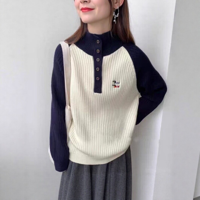 Retro casual autumn and winter knit sweater with half-high collar, simple college style, small size raglan sleeve, color-blocked pullover top Retro casual autumn and winter knit sweater with half-high collar, simple college style, small size raglan sleeve, color-blocked pullover top