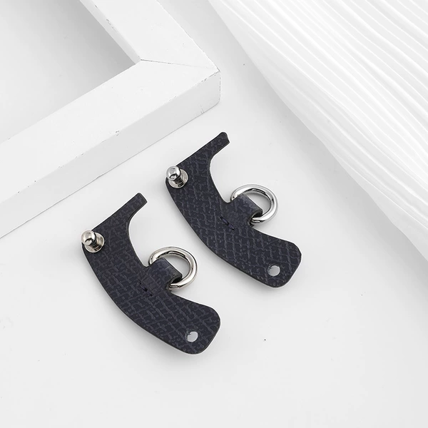 Dark blue punch-free modified silver buckle