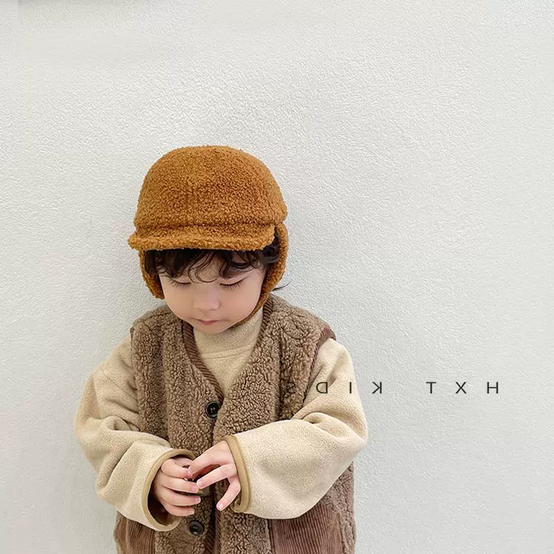 Korean baby сплошной цвет овечья овечья шерсть Lei Feng Chat Осень Зима 2022 Дети 1-4 года носят шляпу с утиным языком