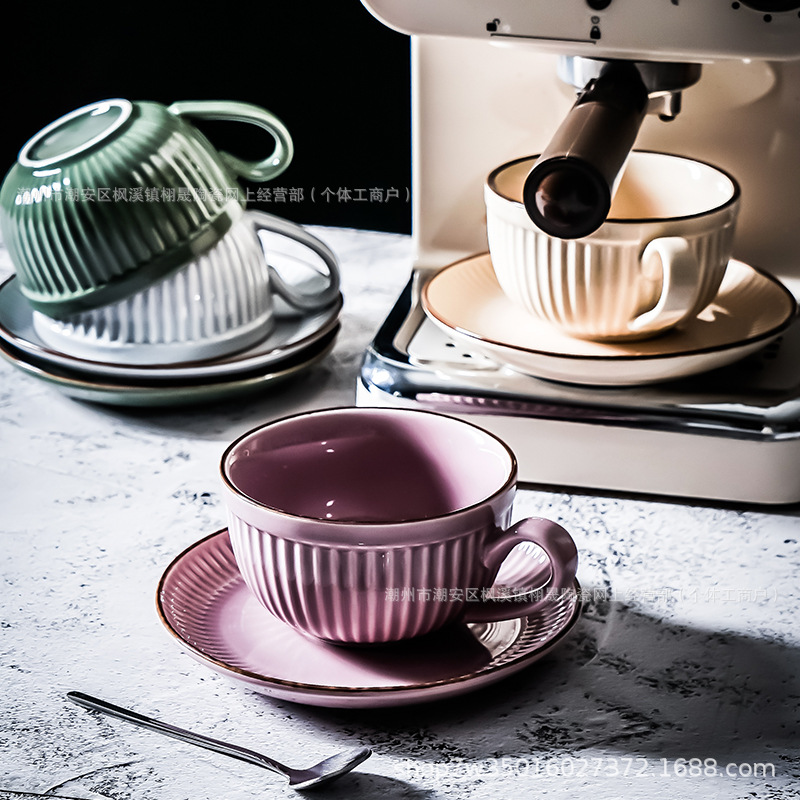 Juego de tazas y platillos de café retro, taza especial de café con leche, taza de agua, taza de cerámica, taza de oreja colgante, juego de té de la tarde