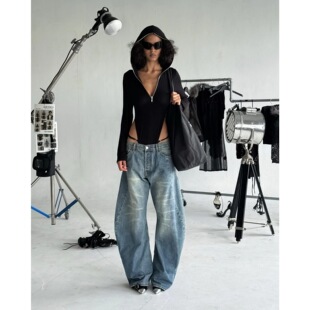 y2k�L�����^��朼�ɫ�l���B�w�������Bñ����˰��ڽ��^��������