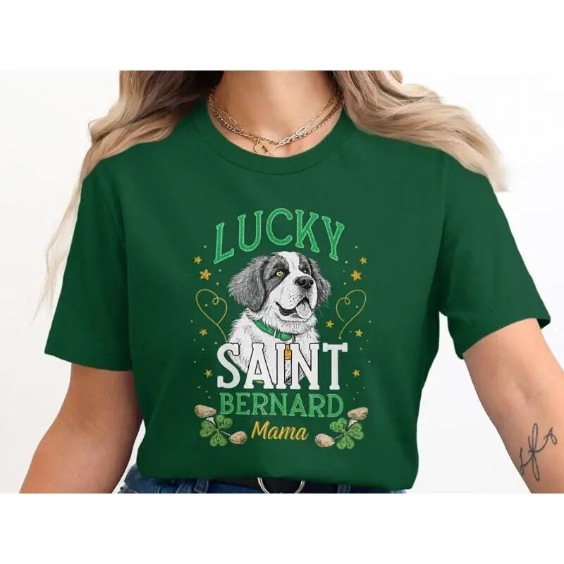 Lucky Saint Bernard Mom T-Shirt St. Patrick's Day Dog Mom Sweatproof Cute Lover Mom Top