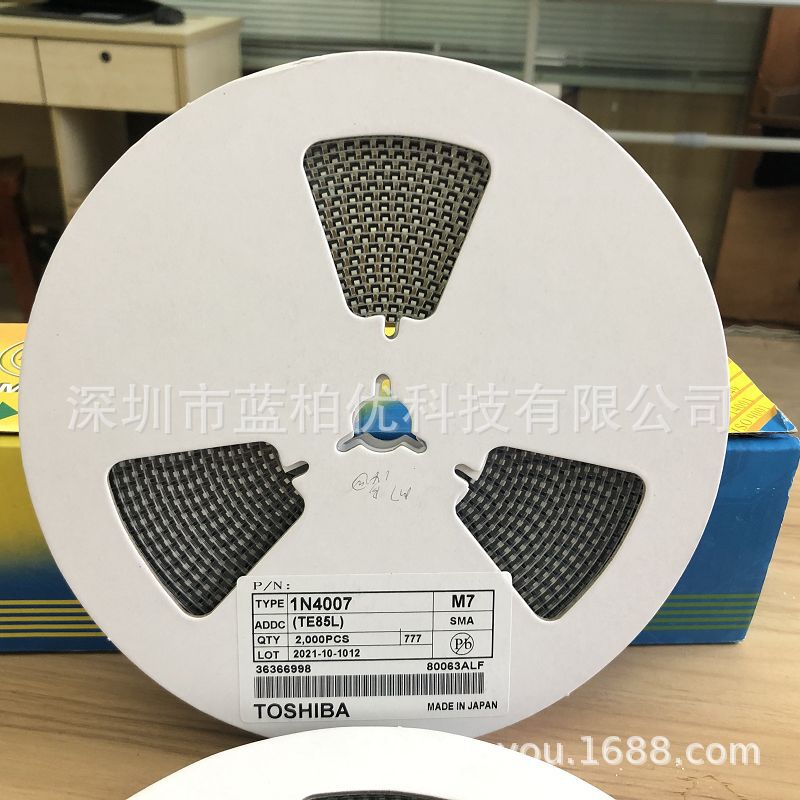 贴片整流二极管 贴片 1N4007 M7 1000V 1A 封装SMA DO-214AC