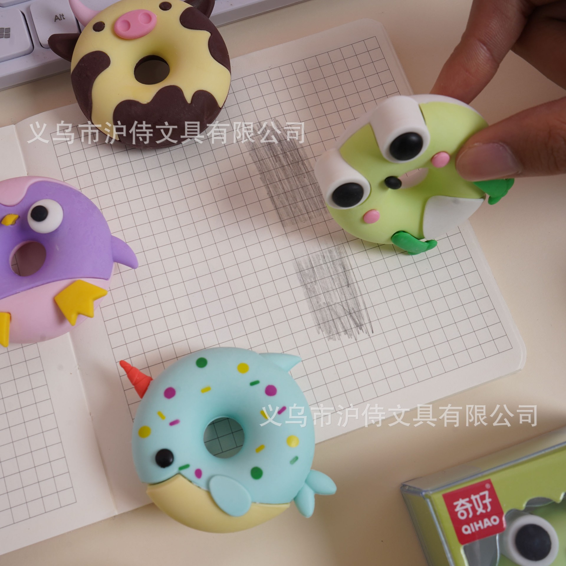 QH - 8434 goma de borrar donut estilo de dibujos animados desmontable montaje limpio limpio