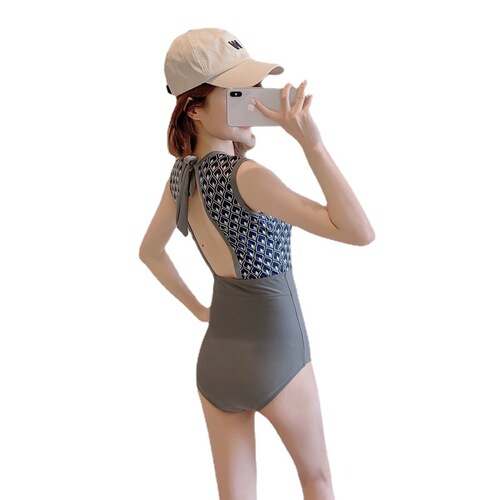  women's new Japanese and Korean one-piece swimsuit briefs leaking back printed belly-covering slimming hot spring vacation swimsuit