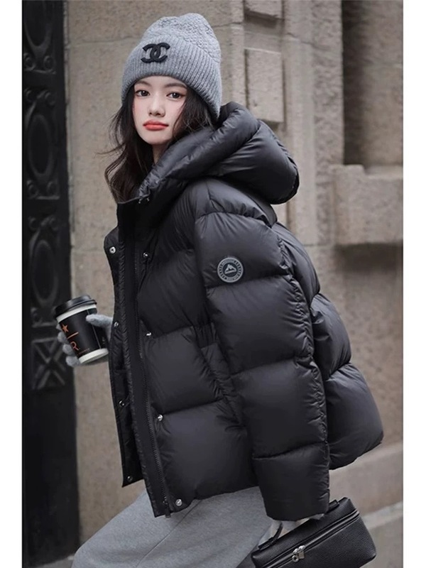 羽绒服女高级感长短款2025时尚连帽加厚设计感袖标保暖情侣面包服|undefined