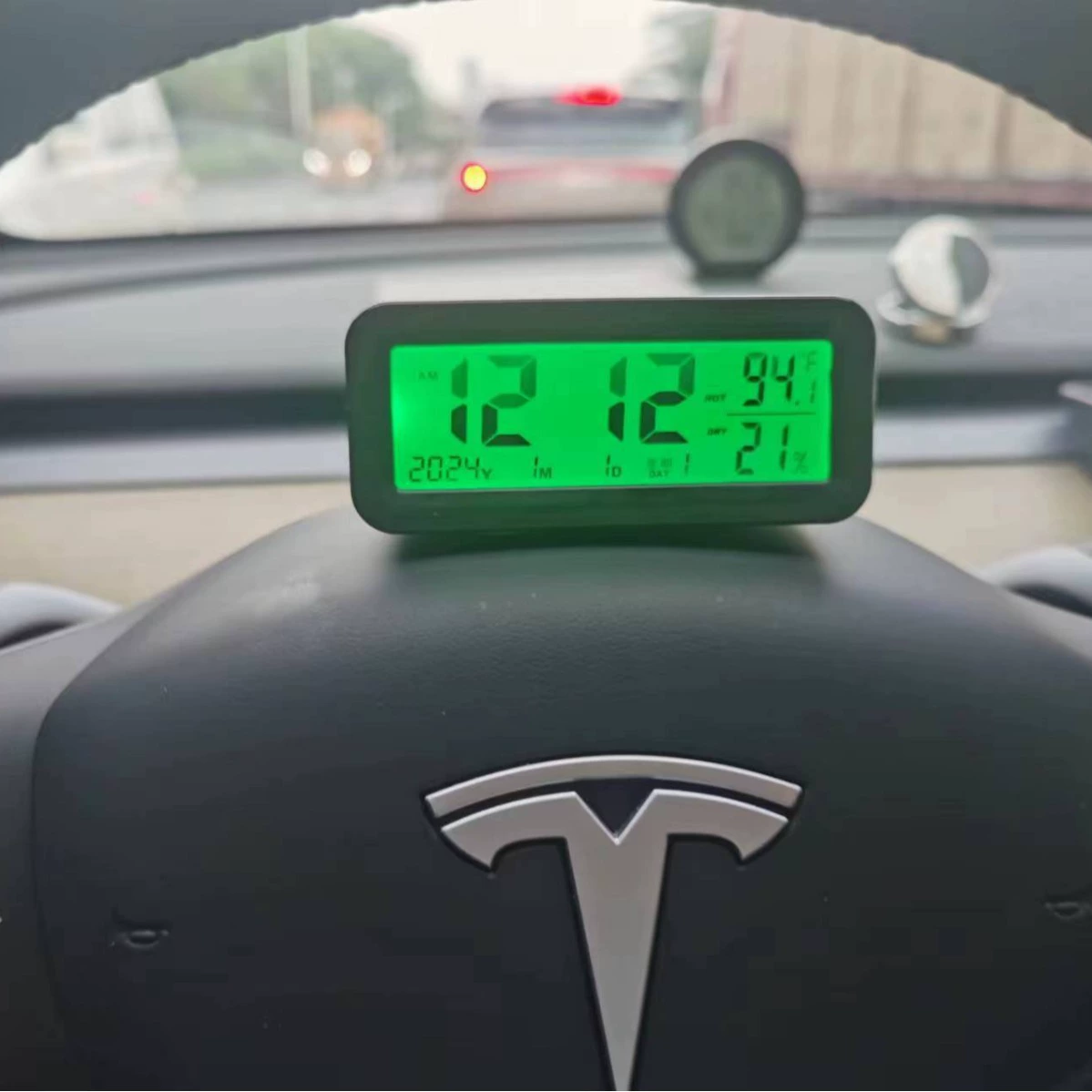 Трансграничный солнечный электронный термометр автомобильный термометр автоматическая подсветка мини-датчик температуры и влажности type-c