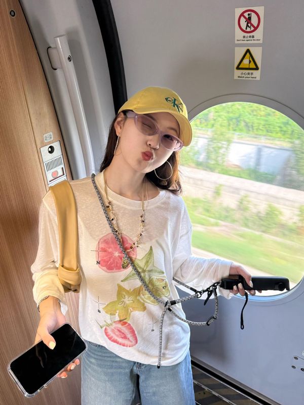 夏日绝美漂亮薄款上衣超好看宽松慵懒白色印花长袖T恤防晒罩衫女|undefined