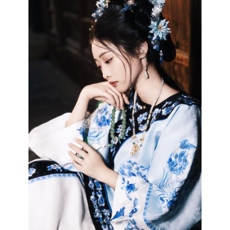 Blue and White Porcelain Style Hanfu {Peony Ode} with Eight Color Options, Embroidered Elastic Waist, Full Pleated Skirt, All-Season Style Hanfu