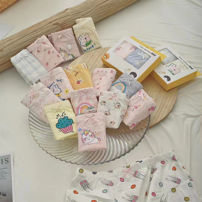 여성 (무작위 색상)