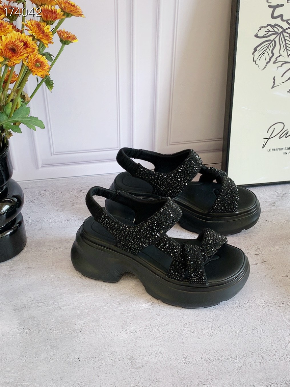 Dép sandal thể thao nữ đế dày tăng chiều cao phong cách Pháp — Màu đen, vàng chi tiết 10