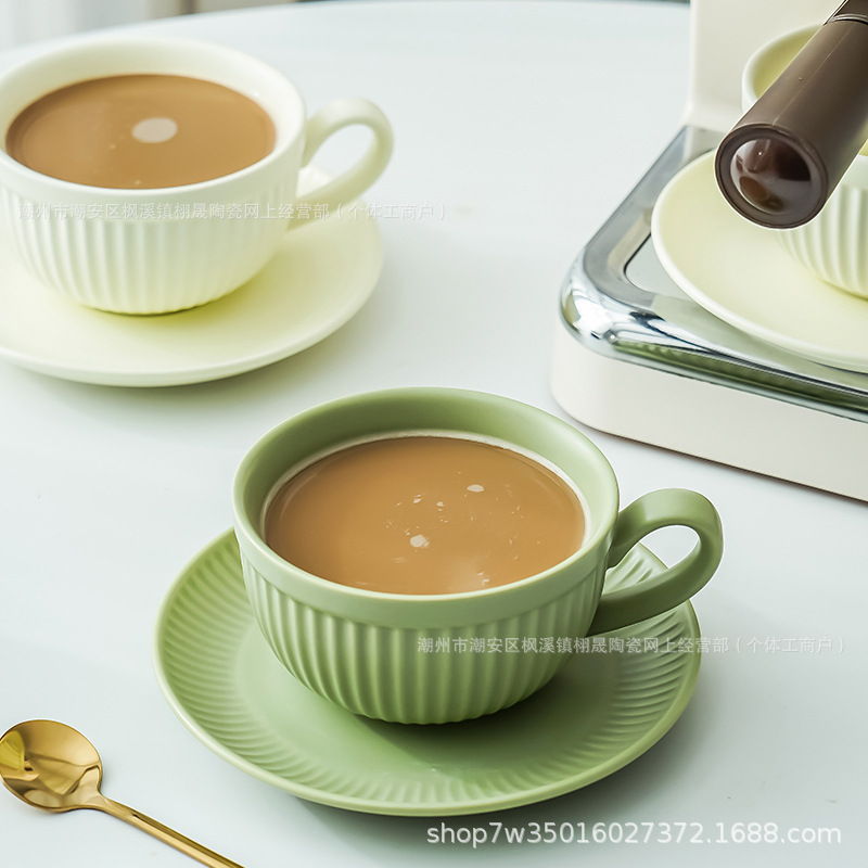 ins net viento rojo cerámica taza de café plato conjunto de taza de café taza de café taza