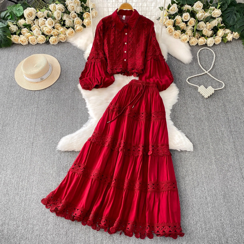 Zweiteiliges Damen-Set im koreanischen Stil: Zartrosa Bluse mit durchbrochener Spitze, Kragen und langen Ärmeln & hochgeschnittener, figurformender Rock_voghion.com