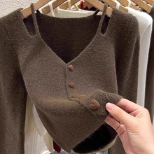 V领短款爱心扣针织开衫女2024早秋新款时尚时髦内搭毛衣长袖外套