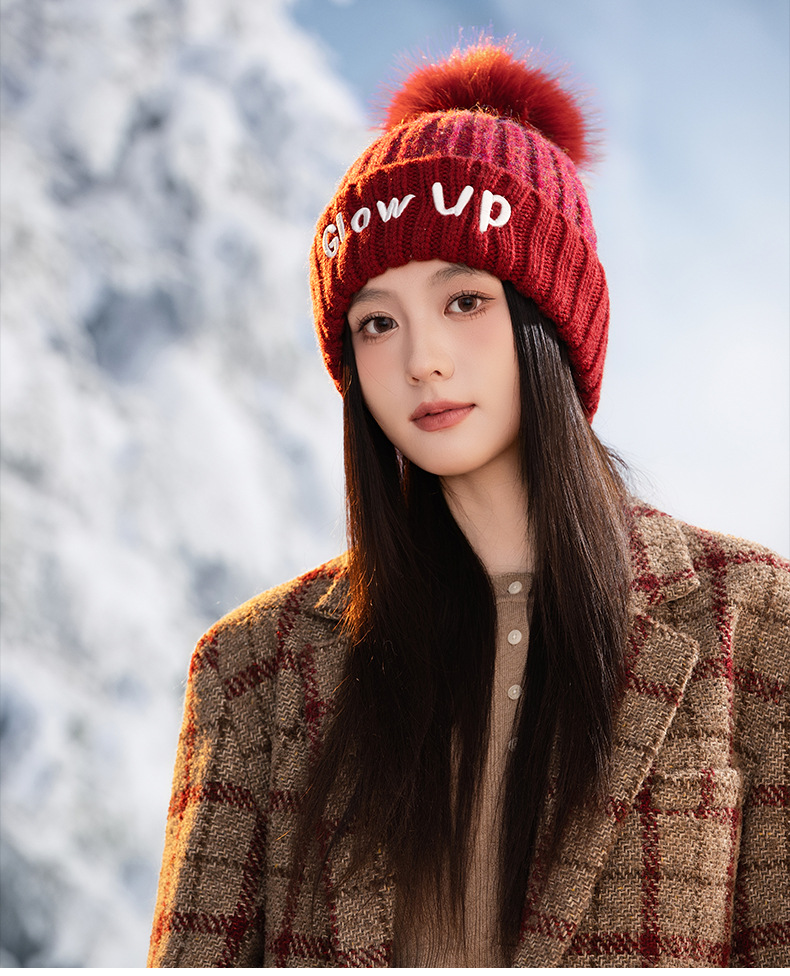 Gorro de lana de punto con bordado de letras inglesas, versátil, bonito y cálido, ideal para otoño e invierno. Con pompón. Estilo coreano._voghion.com