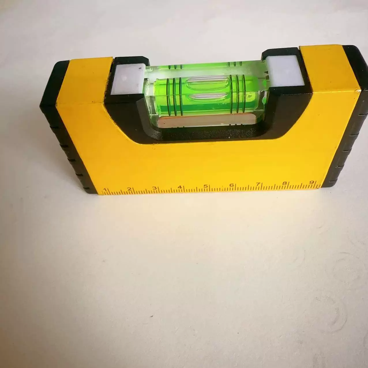 厂家批发铝合金迷你黄色水平尺带磁多规格平衡测量仪小型角度靠尺