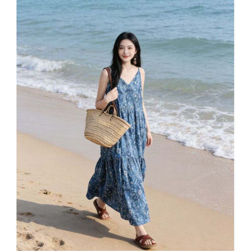 Summer Dark Blue Floral Dress with Suspenders, Long Skirt for Tall People, Extra-Long Style for Beach Photos, Vacation, and Beach Photoshoots, Super Fairy-Like Summer Dark Blue Floral Dress with Suspenders, Long Skirt for Tall People, Extra-Long Style for Beach Photos, Vacation, and Beach Photoshoots, Super Fairy-Like