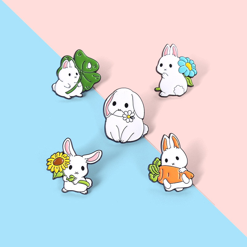 Creative Cartoon Cute Little White Rabbit Alloy Brooch display picture 3