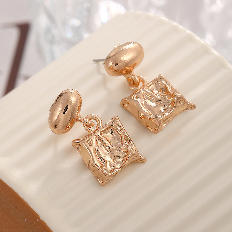 Elegant brand fashionable geometric square pendant